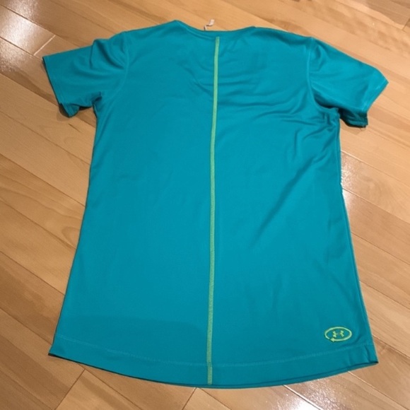 2 Athletic Short Sleeve Tees - Under Armour & Kyodan - size S - Picture 10 of 16